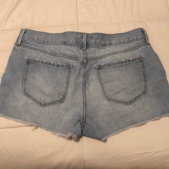 Old Navy distressed/ripped jean shorts - Picture 2 of 3